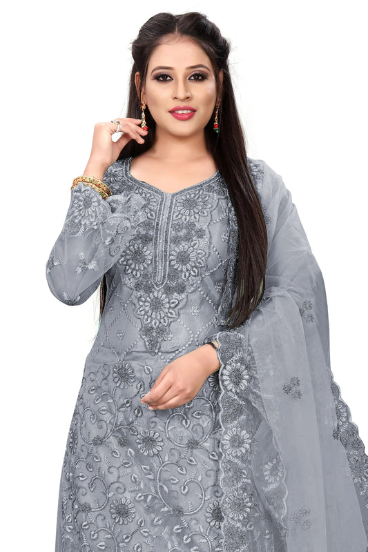 The-Timeless-Elegance-of-Embroidered-Salwar-Kameez-A-Traditional-Ensemble-with-Modern-Appeal SHREENATHJI WORLD