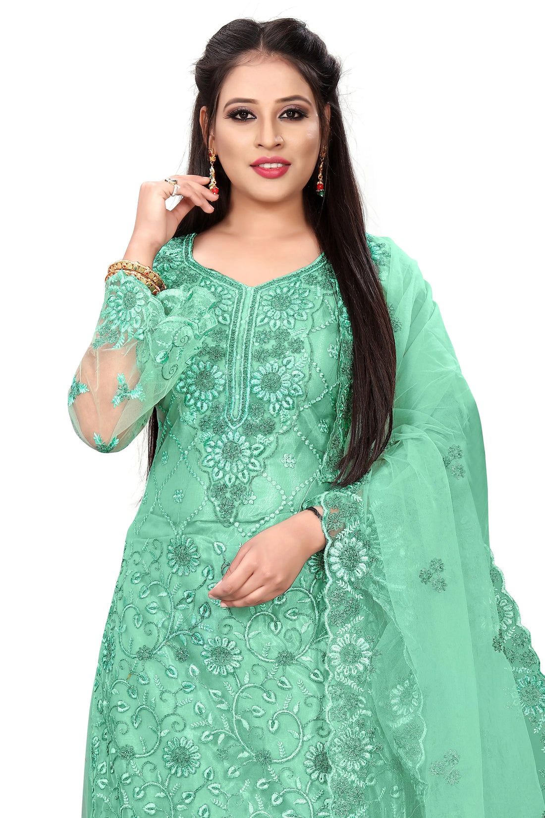Discover-the-Most-Exquisite-Embroidered-Salwar-Kameez-for-Your-Collection SHREENATHJI WORLD